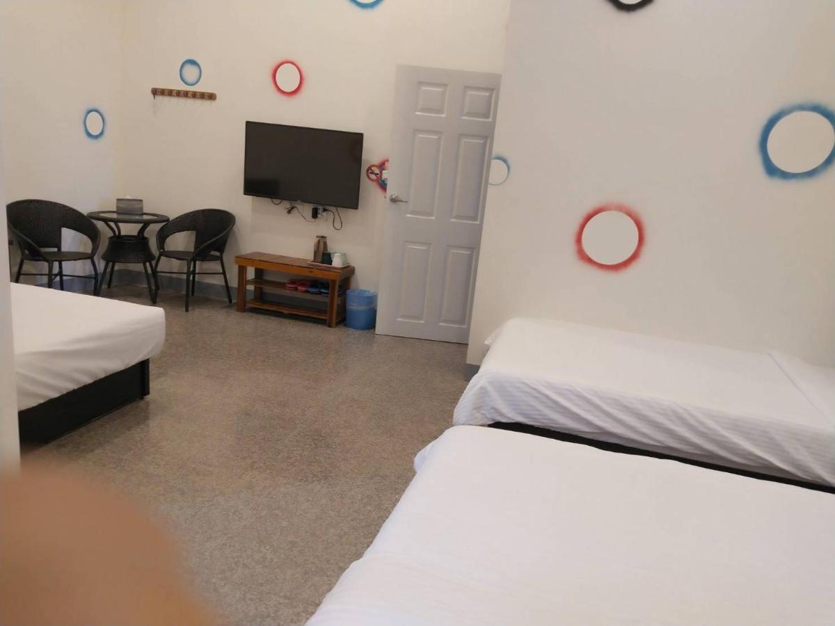 Sun Moon Lake Jinlongshan Bnb Yuchi Eksteriør billede