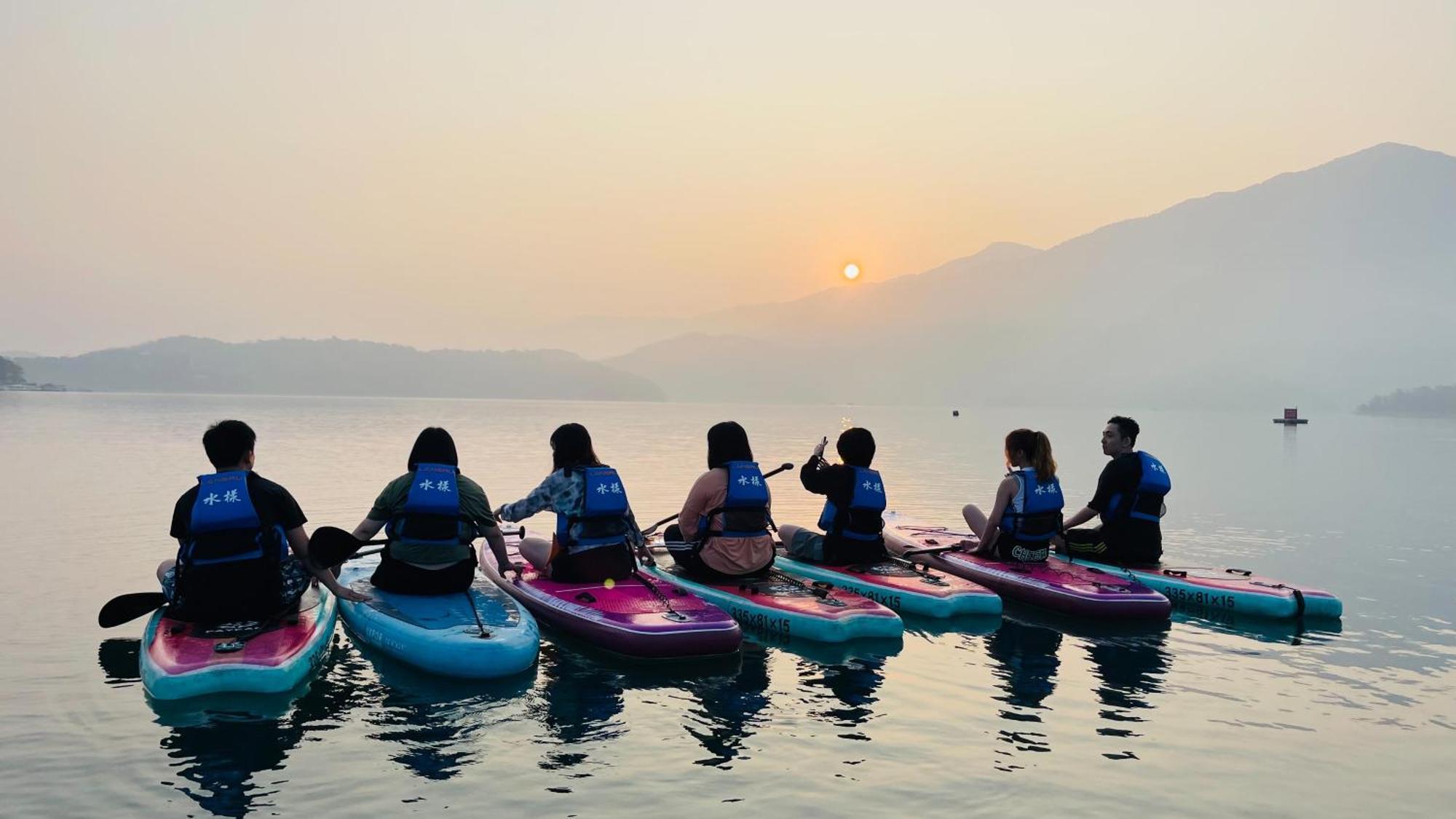 Sun Moon Lake Jinlongshan Bnb Yuchi Eksteriør billede